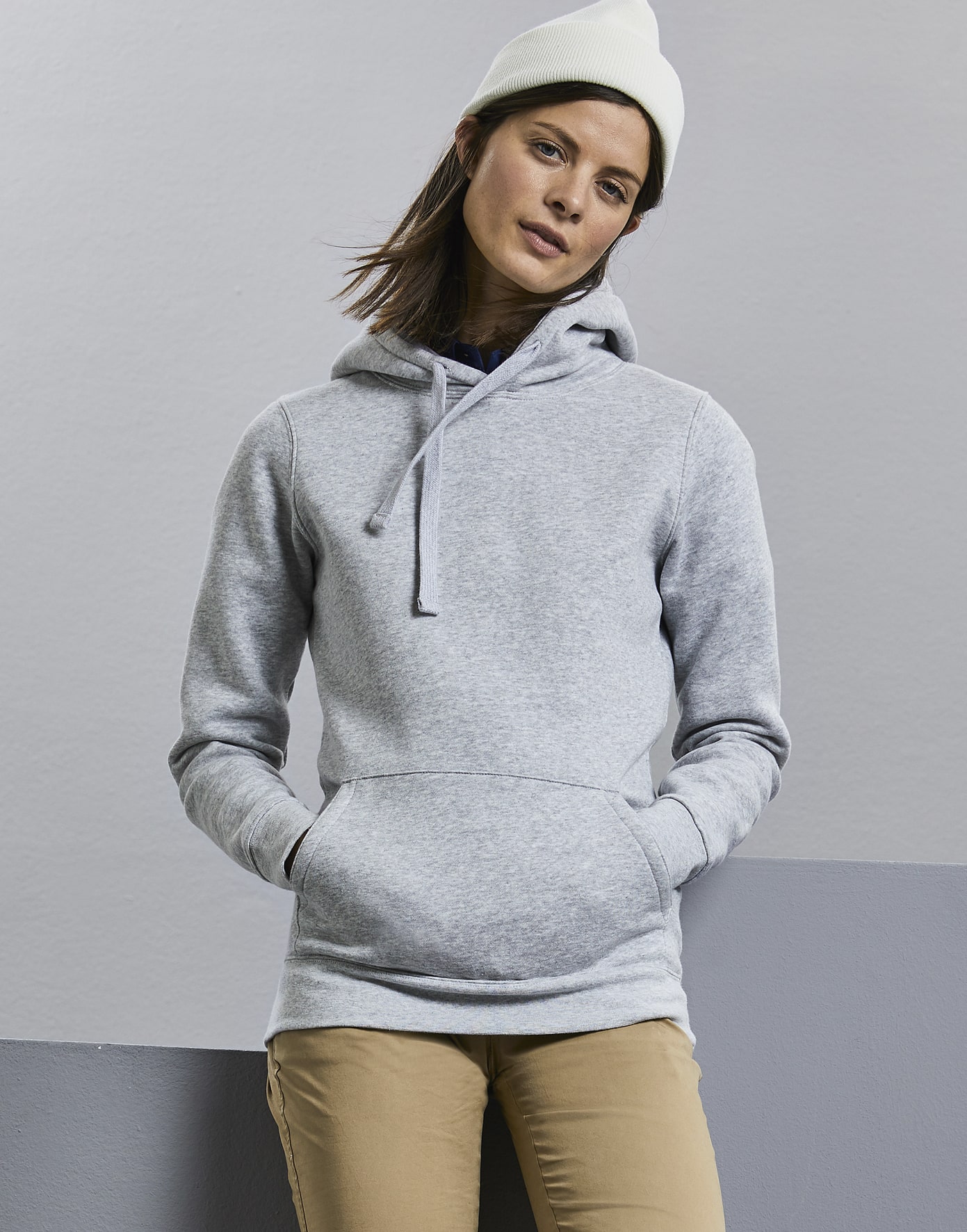 Classic T Unisex Russell (Authentic Hooded Sweat -Coupe tendance et féminine))